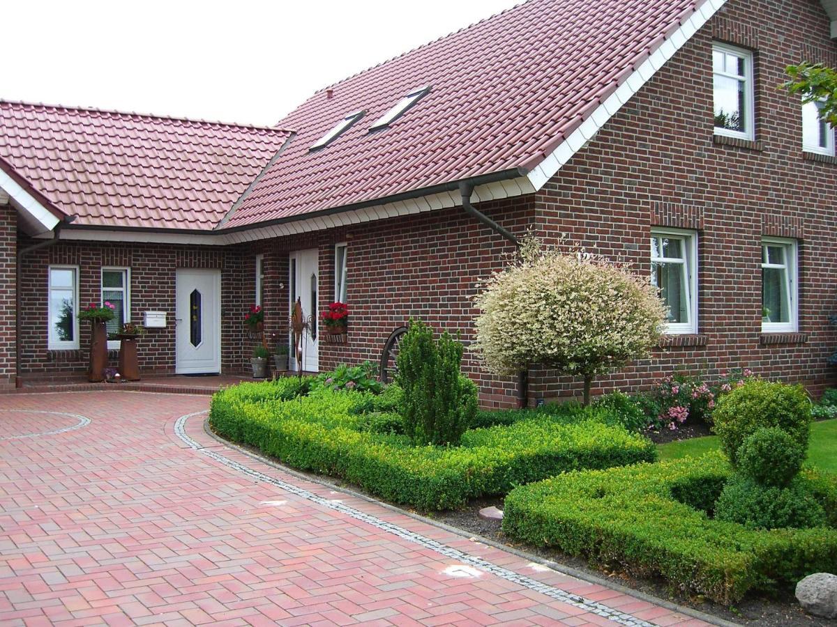 Ferienwohnung Rossis Nuest, 31516 Uplengen Exterior foto