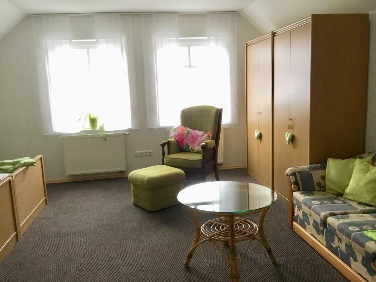 Ferienwohnung Rossis Nuest, 31516 Uplengen Exterior foto